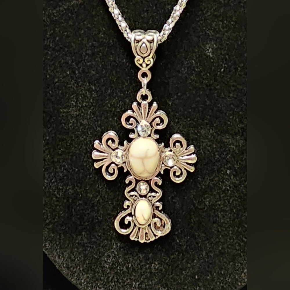 💍Cross Chain Stone Necklace - Picture 2 of 2